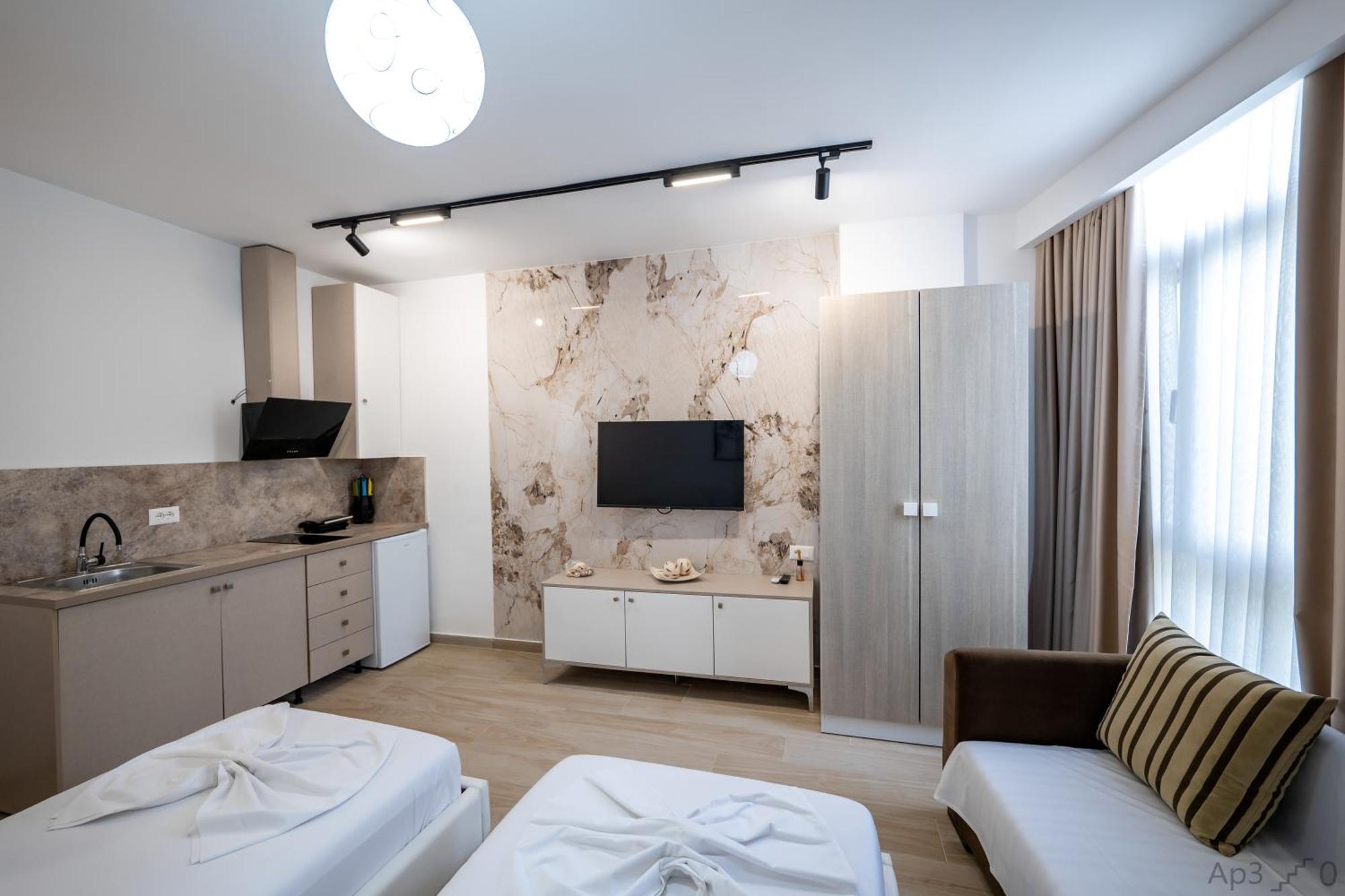 Al Mare Rooms Саранде Екстериор снимка
