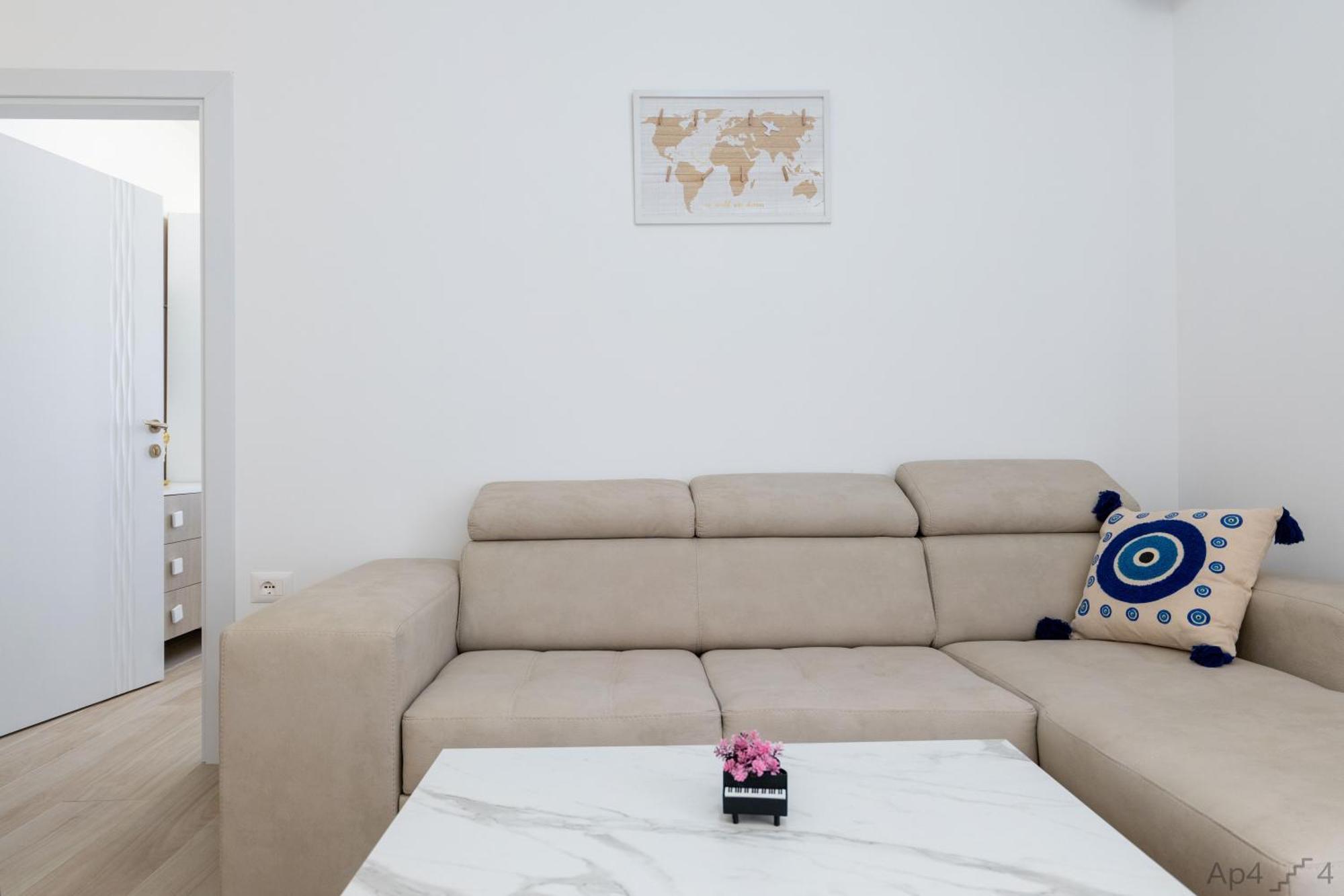 Al Mare Rooms Саранде Екстериор снимка